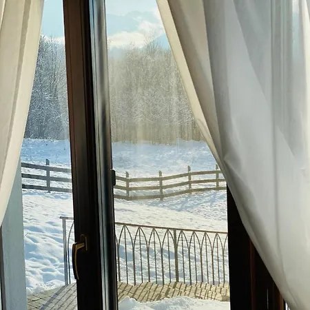 Casuta Boema Holiday home *